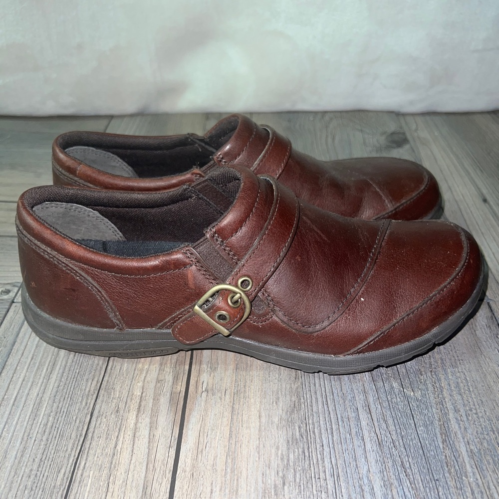 Merrell Women’s Woodbury Buckle Brown Leather Slip-On size 8.5 Select Grip Shoes - Picture 3 of 8